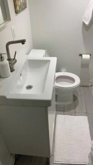 Dusche, Handtücher, Seife, Shampoo