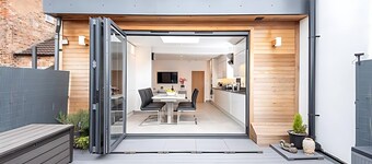 Modern Minimalist 3-Bed Duplex Apartment in York - Pass The Keys