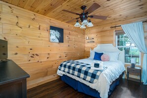 2 habitaciones, escritorio, wifi y ropa de cama 