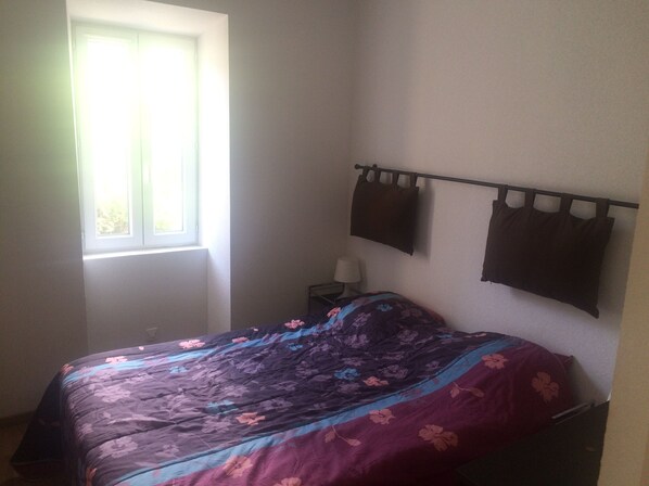 2 bedrooms