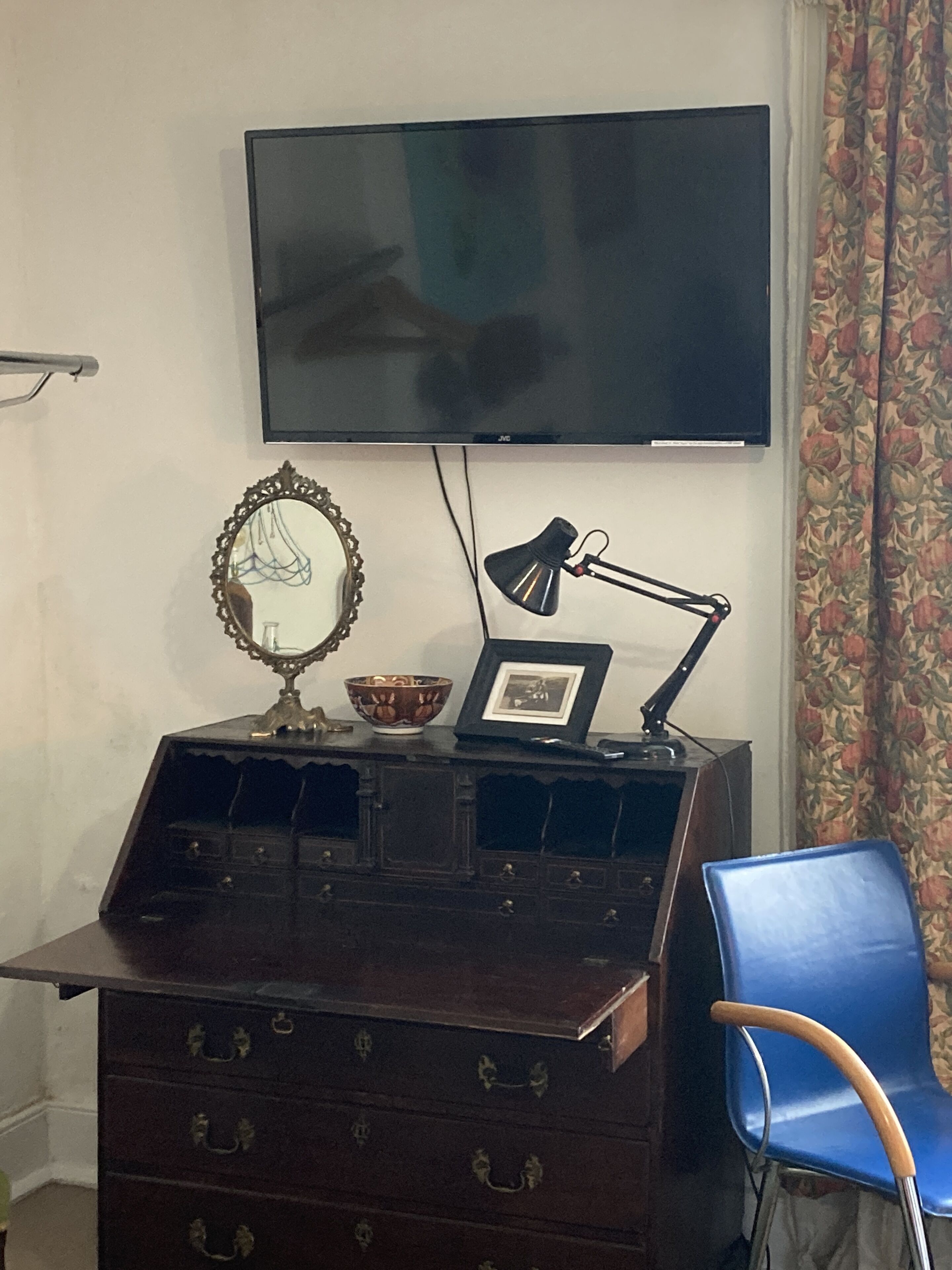 Laptop workspace, iron/ironing board (on request), free WiFi