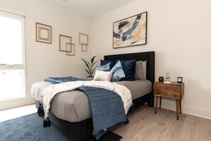 2 Schlafzimmer, Schreibtisch, Bügeleisen/Bügelbrett, kostenloses WLAN