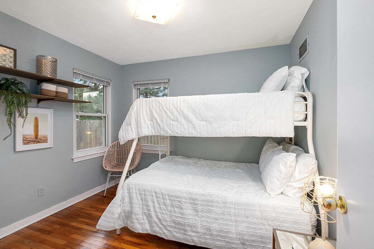 4 chambres, fer et planche à repasser, Wi-Fi gratuit, draps fournis