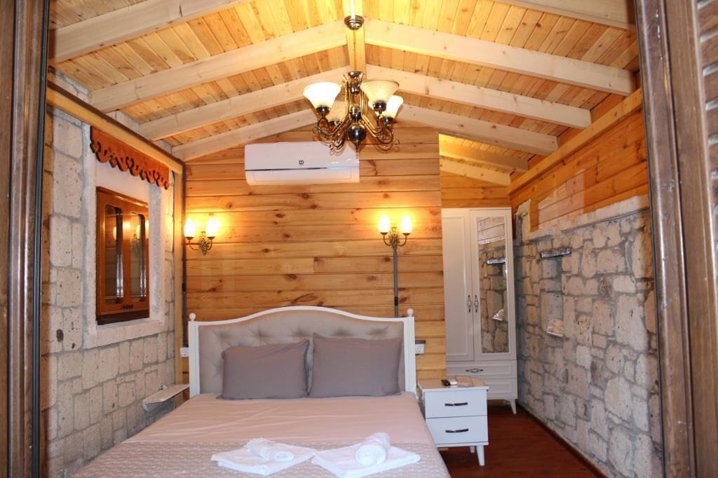 Room | Soundproofing, iron/ironing board, free WiFi