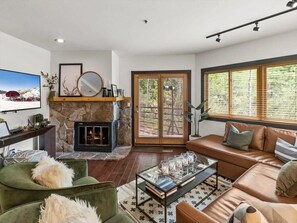 TV, fireplace, offices