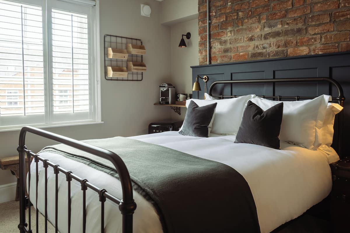 Junior Double Room
