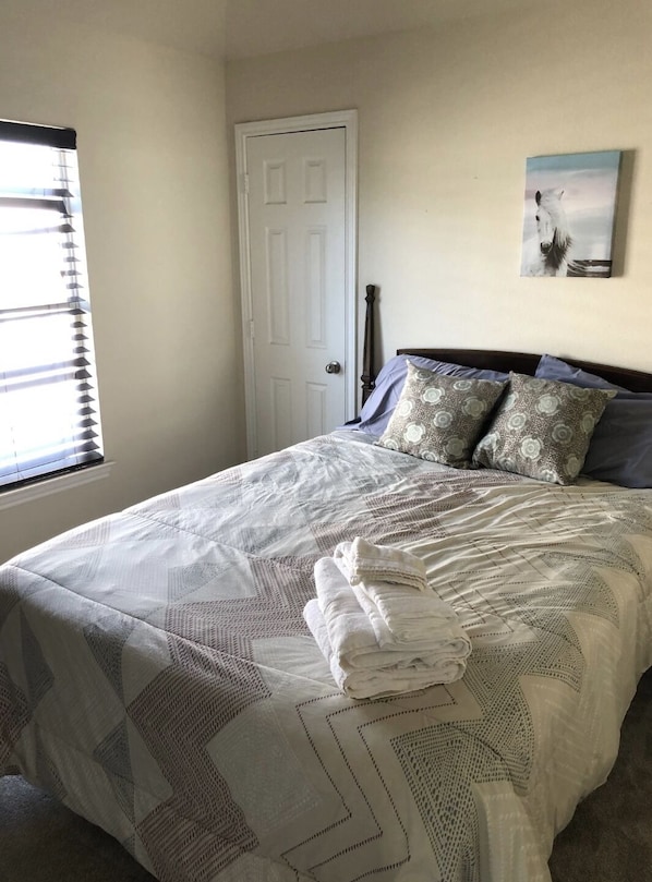 3 bedrooms, iron/ironing board, free WiFi, bed sheets