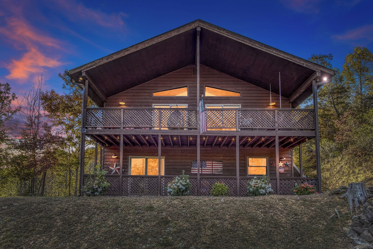 Photo 69 of Smoky SPECiAL Perfect Fun Family cabin Game room Hot tub & view!