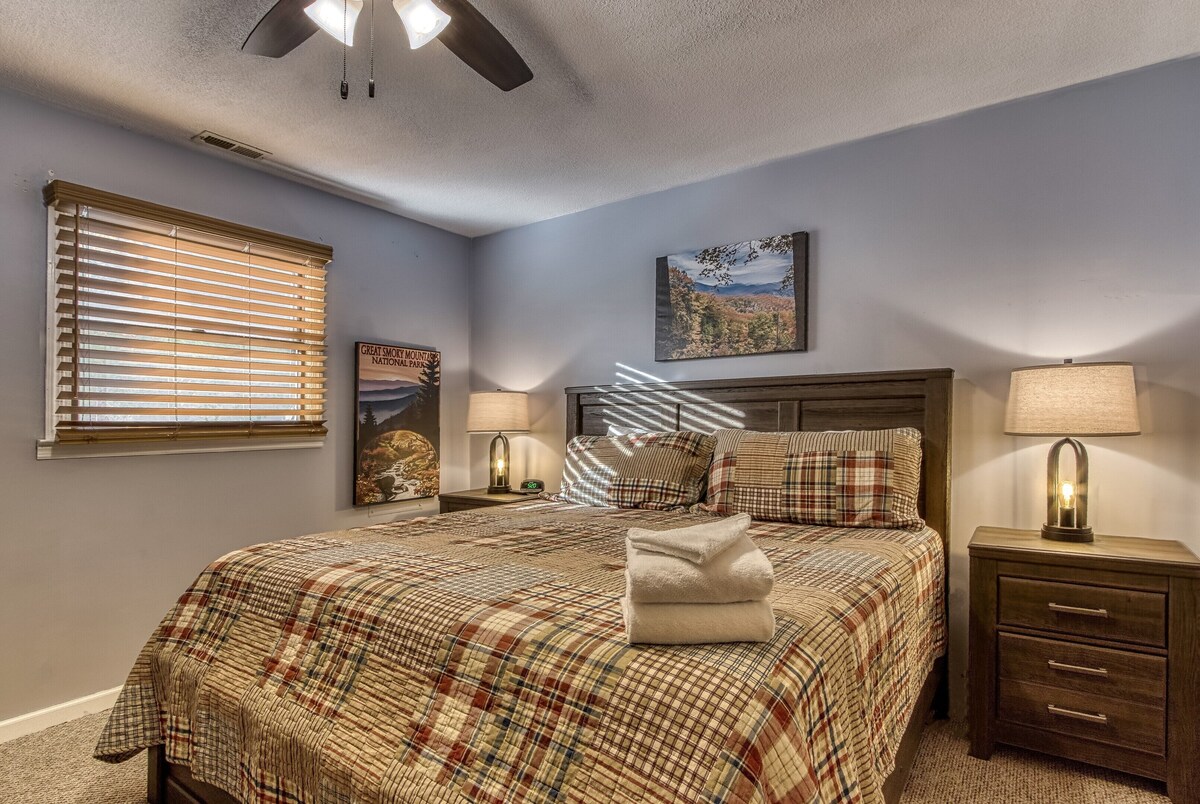 Photo 58 of Smoky SPECiAL Perfect Fun Family cabin Game room Hot tub & view!