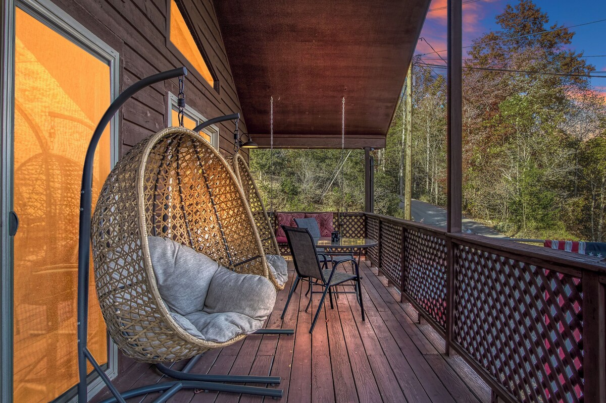 Photo 67 of Smoky SPECiAL Perfect Fun Family cabin Game room Hot tub & view!