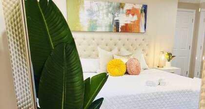 2 Bedroom Luxury Home Near Downtown