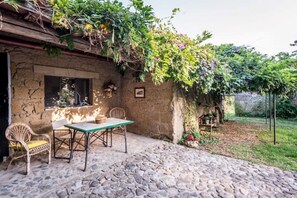 Outdoor dining - Smart working in Maremma The Stable (Farnese)