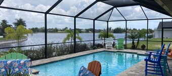 Waterfront Oasis in SW Cape Coral Florida