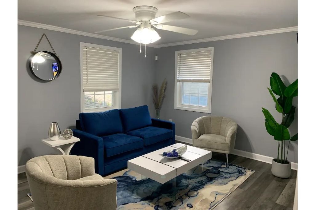 Stylish One Bedroom home 5 min away from Downtown.