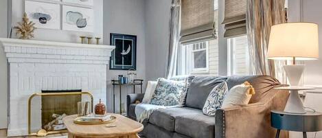 テレビ、書斎 / ワークスペース