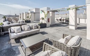 Terrace/patio - Livensa Living Studios Valencia Marina Real (Valencia)
