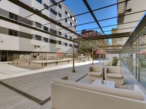 Exterior - Livensa Living Studios Valencia Marina Real (Valencia)