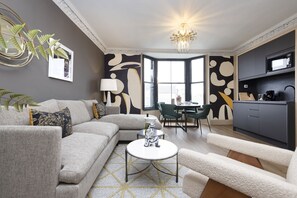 Apartment | Living area