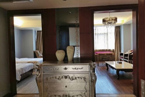 Xingkai Garden Hotel