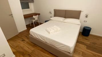 1 Schlafzimmer, Schreibtisch, Reisekinderbett, kostenloses WLAN