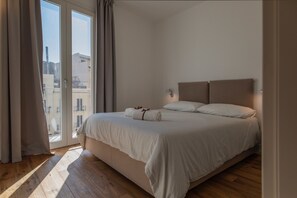 1 soverom, skrivebord, reiseseng for barn og wi-fi (inkludert)