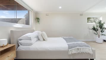 4 dormitorios, tabla de planchar con plancha, wifi y ropa de cama