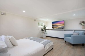 4 Schlafzimmer, Bügeleisen/Bügelbrett, WLAN, Bettwäsche