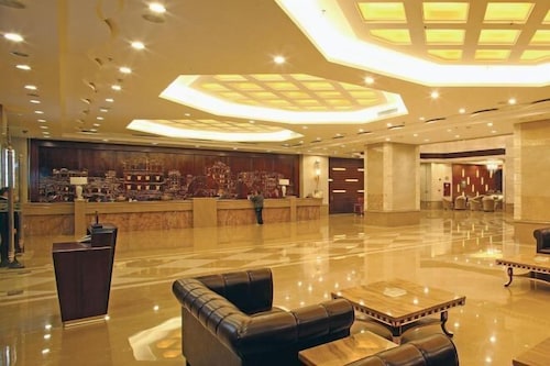 Taishan Gaoye Hotel