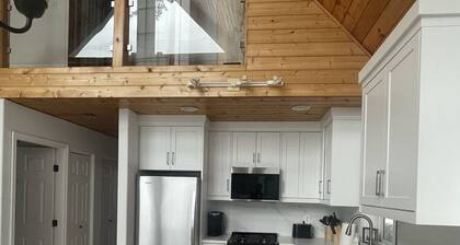 Lakefront on Shuswap- perfect for families