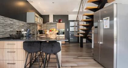 Superb new villa with 6-seater spa