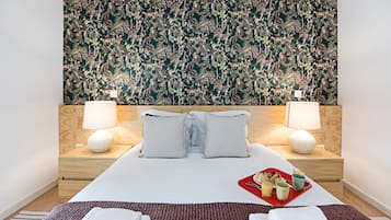 Iron/ironing board, free WiFi, bed sheets