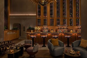 3 bars/lounges, cocktail bar, lobby lounge, rooftop bar - Moxy Brooklyn Williamsburg (Brooklyn)