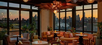 ม็อกซี่ บรูคลิน วิลเลียมส์เบิร์ก