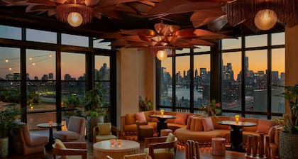 Moxy Brooklyn Williamsburg