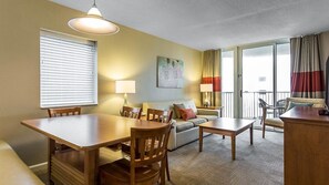 Fernseher, Stereoanlage