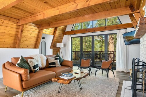 Midnight Chalet A-Frame | Spa, Fireplace, BBQ