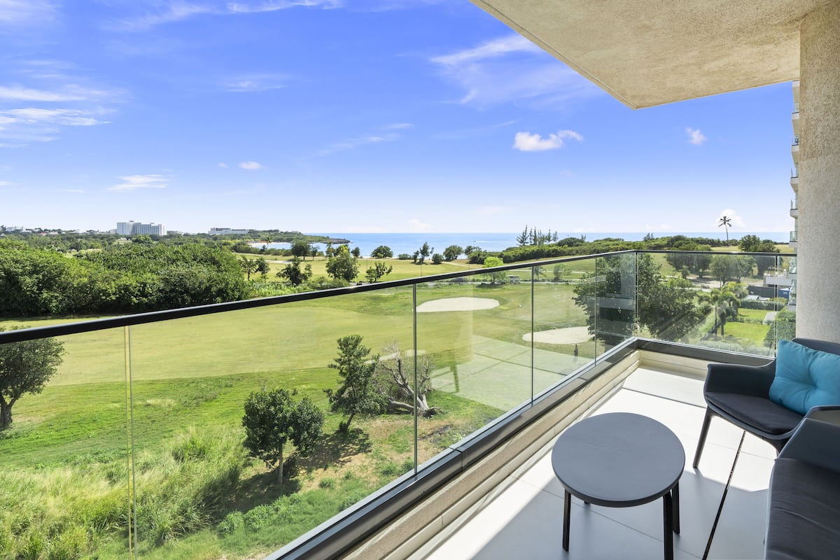 Deluxe Apartment, 1 Bedroom, Balcony, Beach View | Balcony