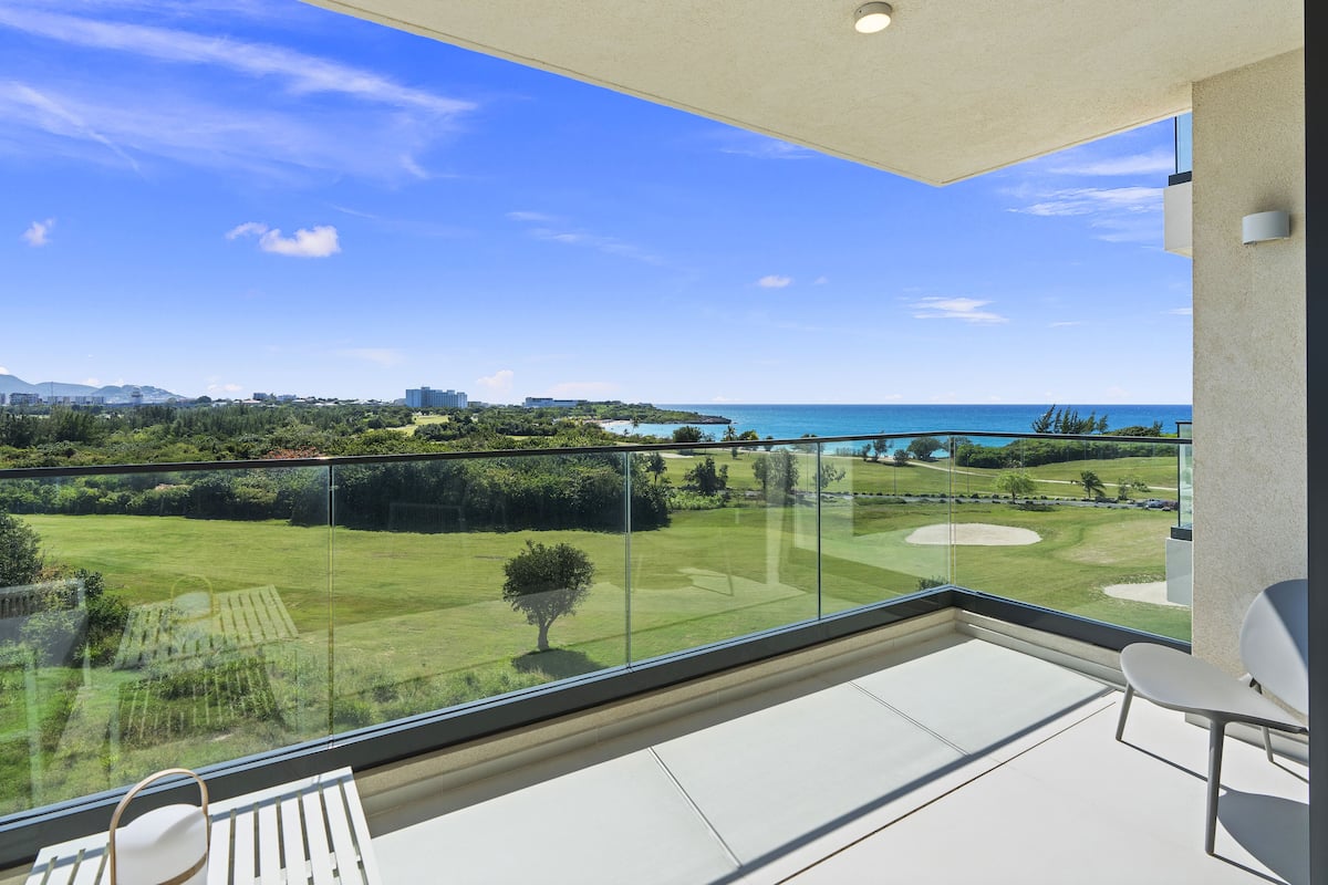 Deluxe Apartment, 1 Bedroom, Balcony, Beach View | Terrace/patio