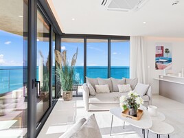 Deluxe Apartment, 3 Bedrooms, Balcony, Beach View | Living area