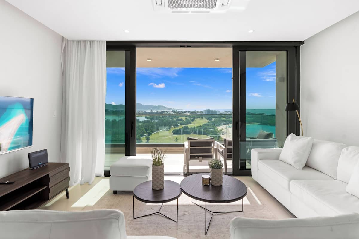 Deluxe Apartment, 2 Bedrooms, Beach View, Sea Facing | Living area | Smart TV