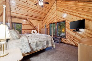 5 bedrooms, travel crib, free WiFi, bed sheets