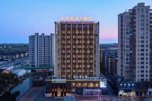 Exterior - Waterfront Garden Hotel (Huzhou)