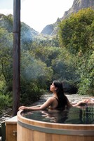 Ruang perawatan pasangan, sauna, dan mata air panas/mineral