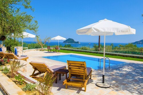 Villa Koukla - Three Bedroom Villa, Sleeps 6