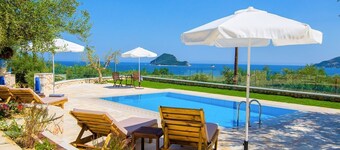 Villa Koukla - Three Bedroom Villa, Sleeps 6