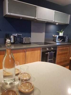 Private kitchen - City Centre Apartment - Fantastic Location (Birmingham)