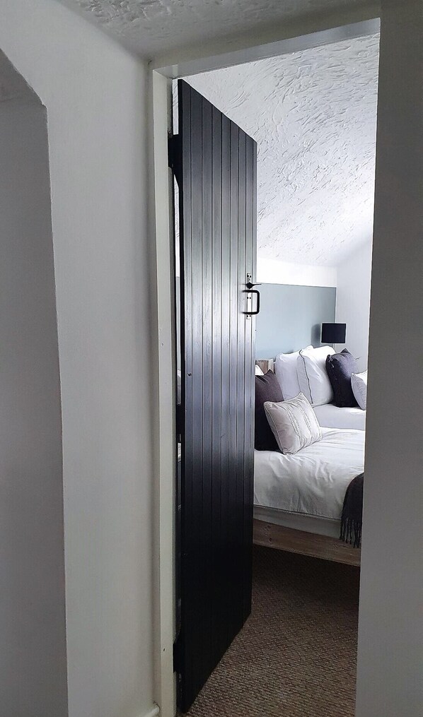 Comfort Cottage, Private Bathroom (Green Cottage) | Miscellaneous - Green Cottage (Bangor)