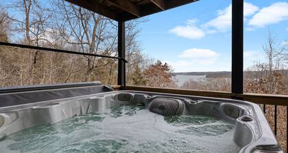 Incredible view of Beaver Lake from the private hot tub
