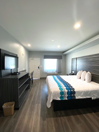 熨斗/熨板、免费 WiFi、床单