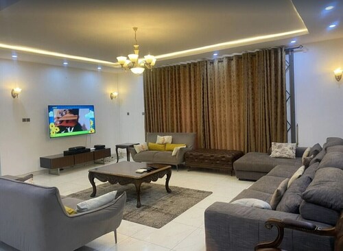 2 Bedroom Luxurious Villa @ Adolez & Suites